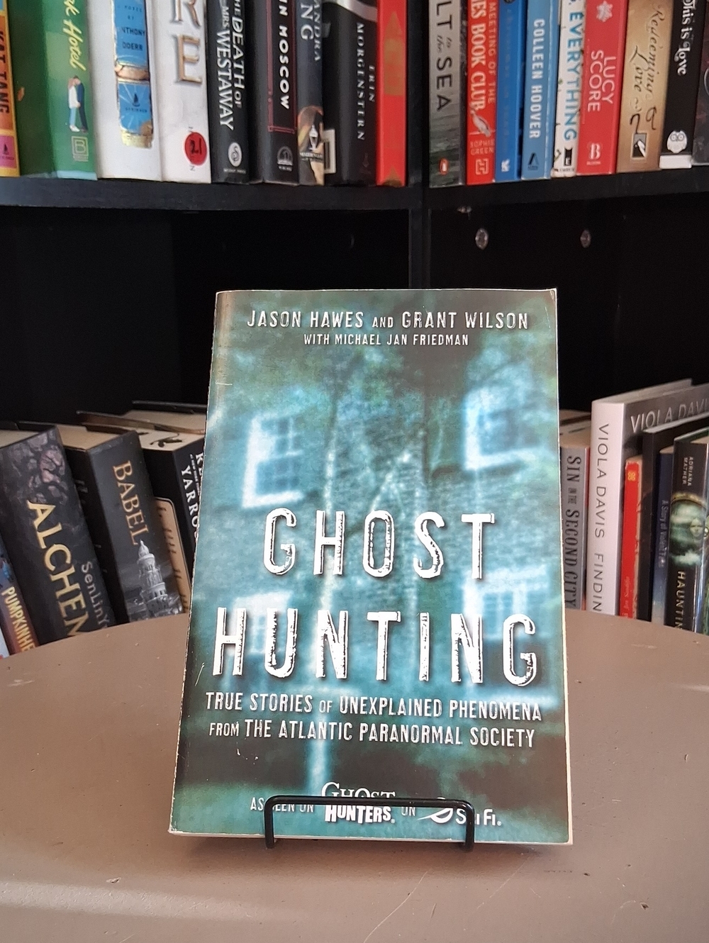 Ghost Hunting Book — Jason Hawes & Grant Wilson (Green Cover)